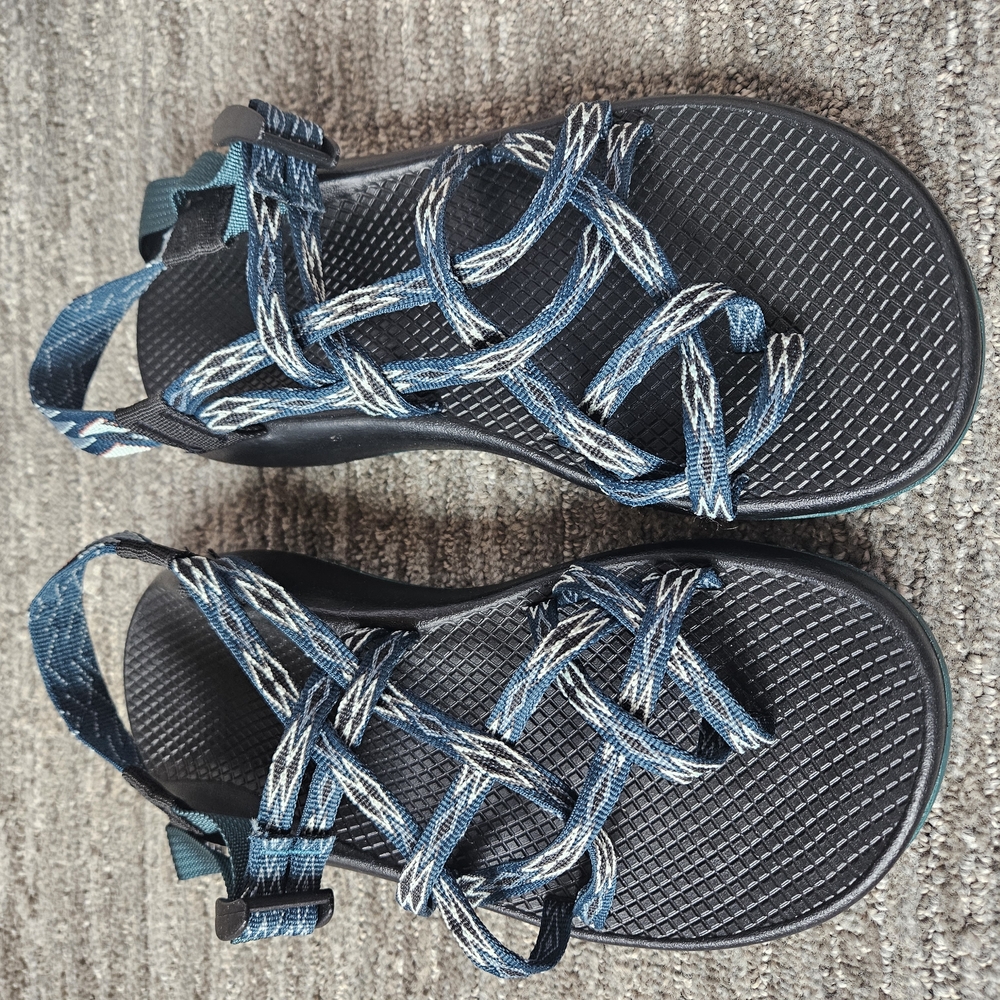 NWOT Chaco Sandals SIZE 9